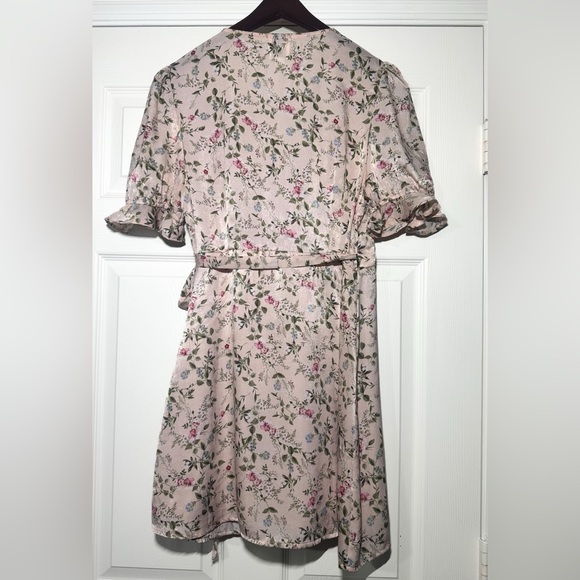 Blue Rain Floral Wrap Dress size large - Picture 3 of 4